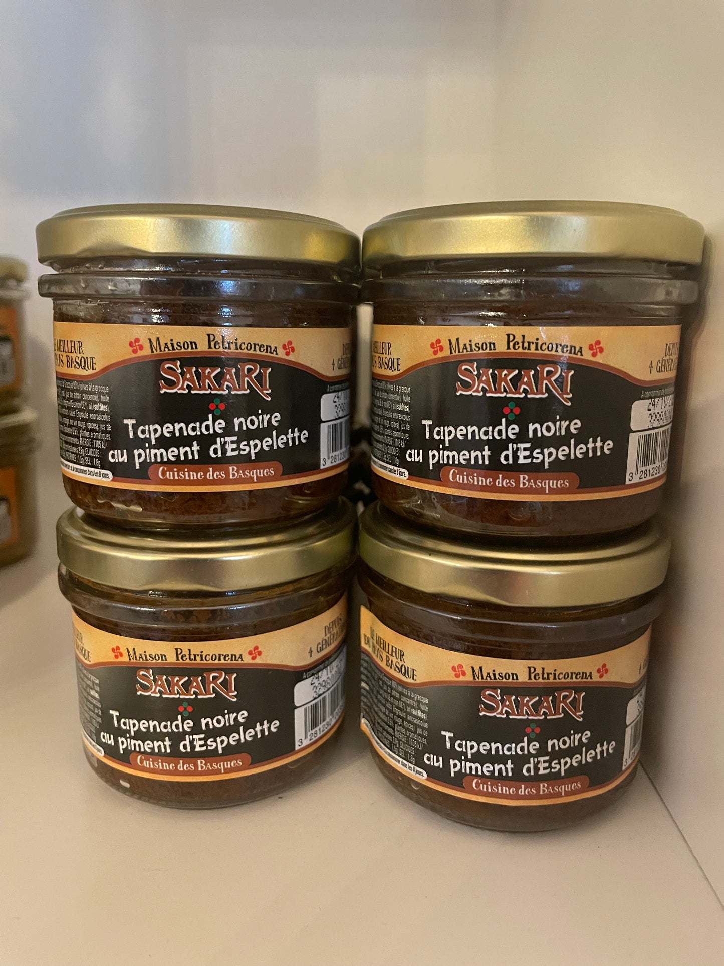 Tapenade  noire au piment d’Espelette 90g « SAKARI »